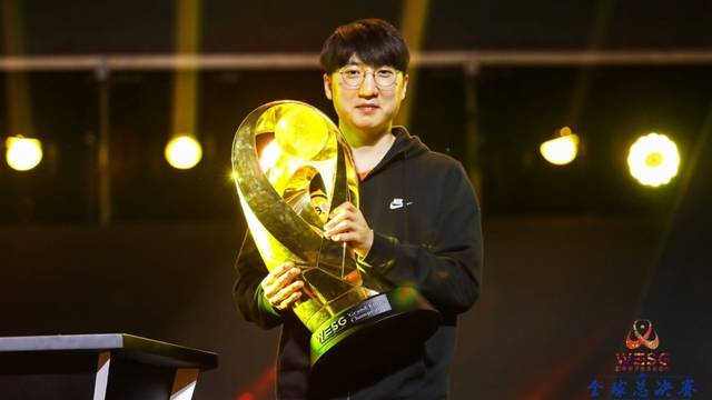 判中有了更 判中有了更